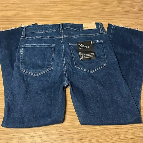 Paige Women’ Jeans. Colette Crop Flare. 29. - Picture 2 of 4